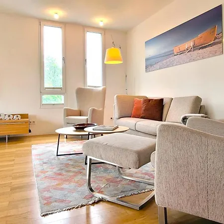 Warnemünde Kranich 17921 * Rostock